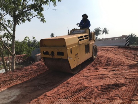 รับปรับหน้าดิน ถมที่ สมุทรสงคราม